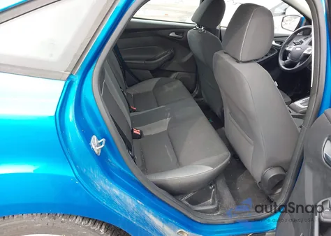 2014 Ford Focus Se z USA, uszkodzony, nr VIN 1FADP3F22EL192184